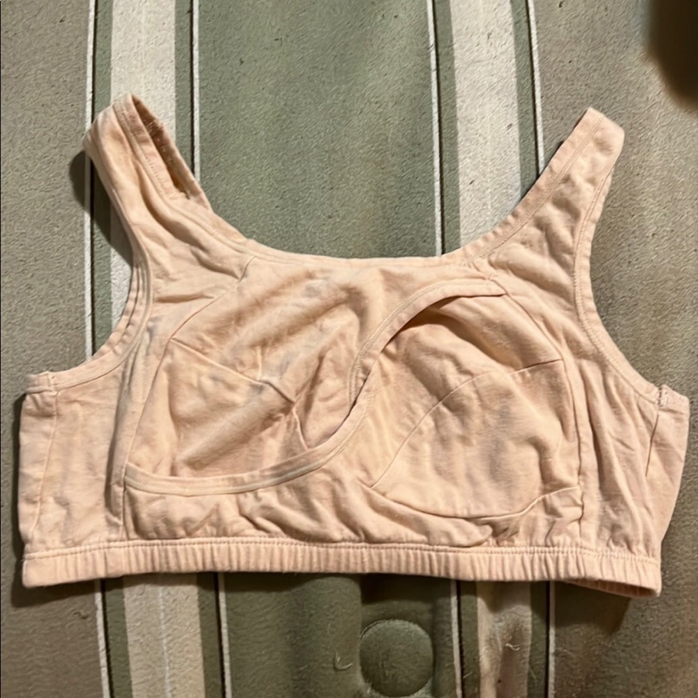 Sports bra